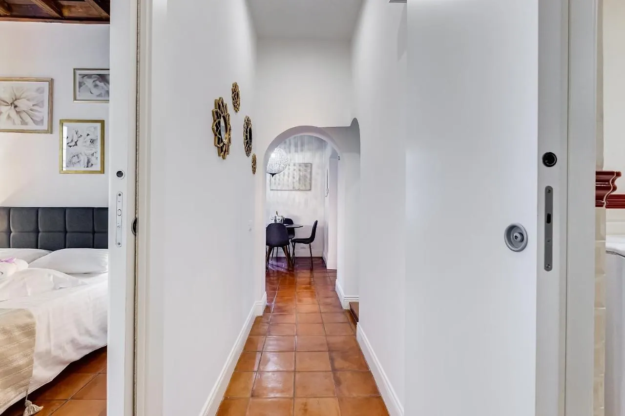 Campo Dei Fiori Royal Orchid Apartment Roma